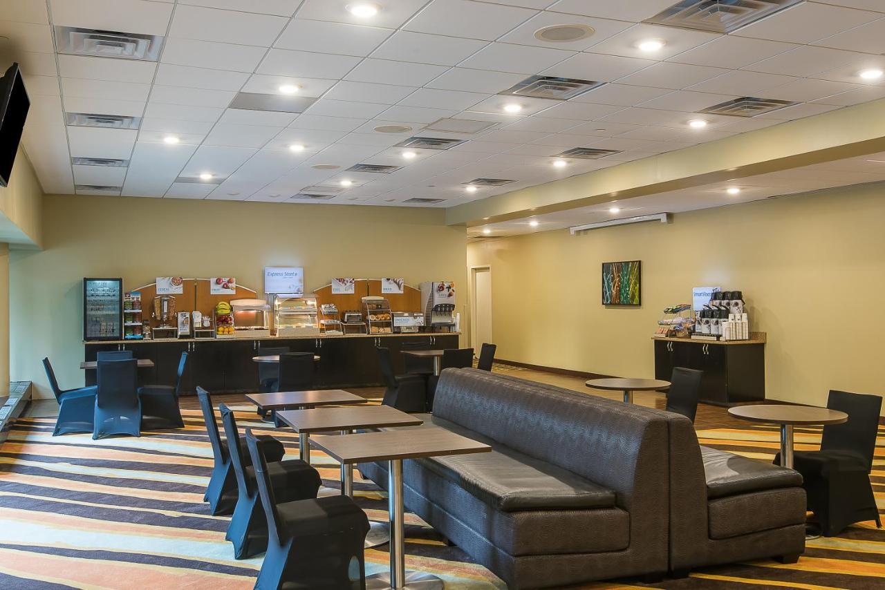 Holiday Inn Express Princeton Southeast, An Ihg Hotel Plainsboro Zewnętrze zdjęcie